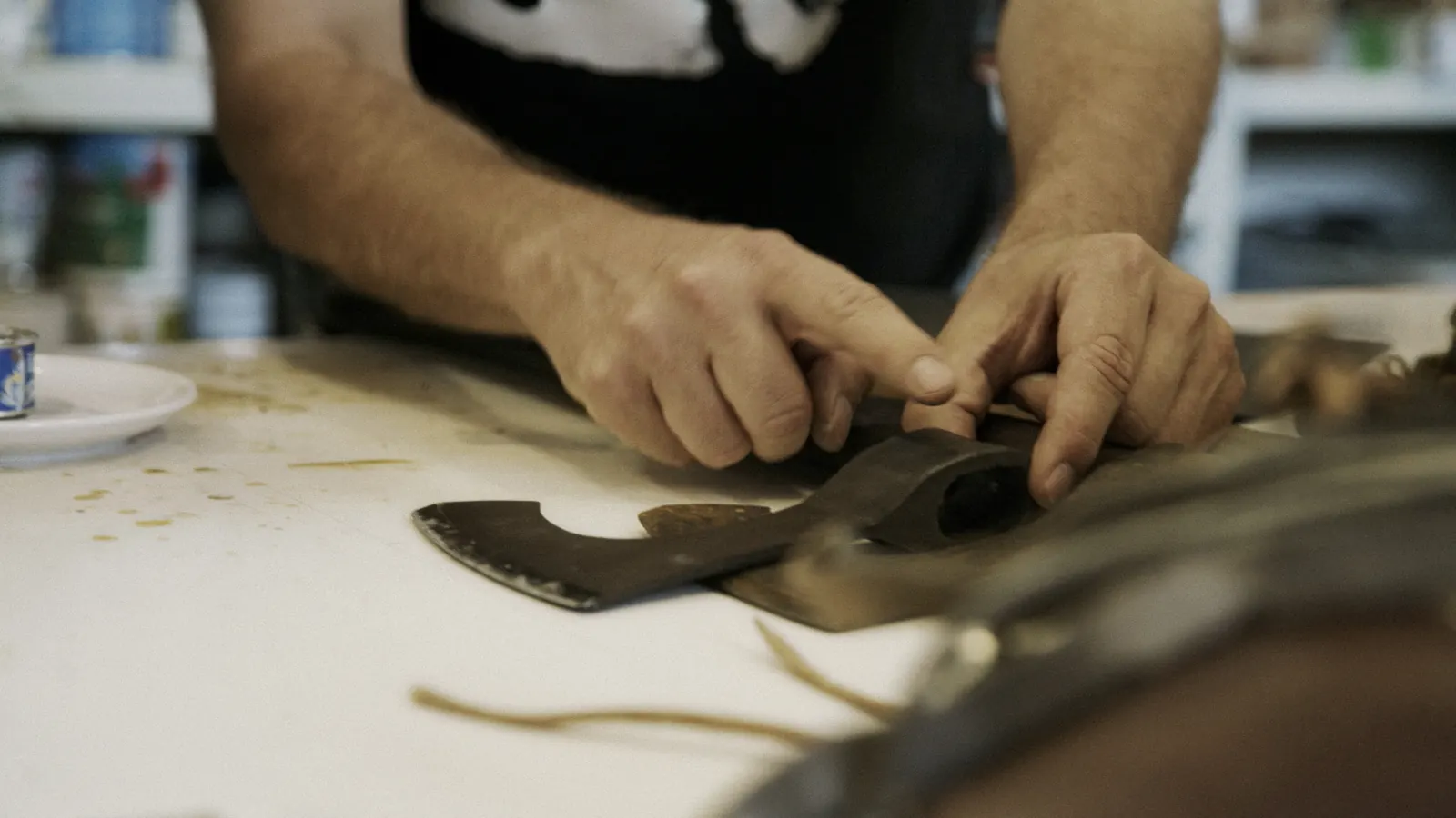Film Express – craftsman hands